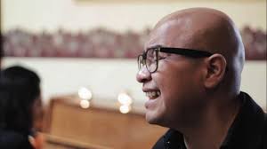 AL CARAJO TU HISTORIA