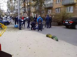 Обвиняемые в его убийстве свободно живут в столице украины и получают зарплату от государства. Opublikovany Pervye Foto S Mesta Ubijstva Olesya Buziny Novosti Ukrainy Politika Liga Net