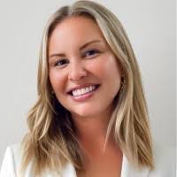 Stacy Fraser's Instagram, Twitter & Facebook