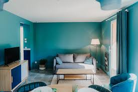 Un appartement en adéquation avec les goûts et les habitudes de vie de la cliente, actuellement étudiante. T2 Pour 5 Personnes A Gap Location A La Nuit La Maison Augustine