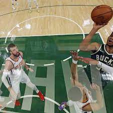 Combine that with the 9,000 indoors, and there are nearly 35,000 fans watching the bucks. In Game 3 Antetokounmpo Didn T Do All Of The Work The New York Times