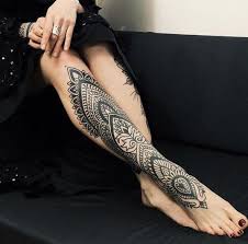 20 Omorfes Idees Gia Tatoyaz Sthn Gampa Leg Tattoos Women Shin Tattoo Tattoos