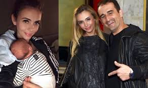Oczywiście, ciążowego brzuszka nie dało się tu pominąć. Marcela Leszczak Brzuch Tydzien Po Porodzie Party Pl