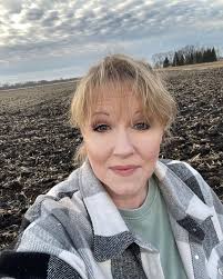 Heather Otis (@heatherotis123) • Fotky a videa na Instagramu