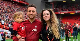 Video | Muerte de Diogo Jota: así fue la dolorosa primera aparición en público de su esposa después del fatal accidente