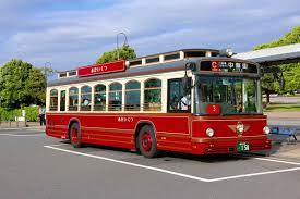 Retro Cute In Yokohama Minato Mirai S Red Shoes Sightseeing Bus Matcha Japan Travel Web Magazine