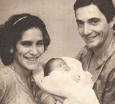 E com ele teve sua primeira filha, cleo pires. Cleo Pires Posta Foto Ainda Bebe No Colo De Fabio Jr E Gloria Pires Ofuxico
