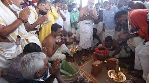 The women prepare a divine food made of rice in earthen. Attukal Pongala Begins This Time Devotees Seek Blessings Of The Goddess In Their Homes Kerala General Kerala Kaumudi Online