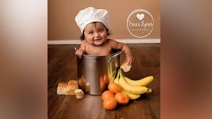 Baby In A Pot Photo Shoot Celebrates Little One S Love Of All Things Edible Abc News