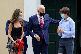 The son of president joe biden has said he is cooperating completely with an investigation into his taxes and is certain he will be vindicated through the i am absolutely certain, 100% certain that at the end of the investigation, that i will be cleared of any wrongdoing, hunter biden told 'cbs this. Meet Joe Biden S Family Siblings Children And Grandchildren