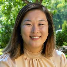 Amanda Olsen's Instagram, Twitter & Facebook