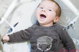 Wenn es ihnen gut geht. Wie Beschaftige Ich Mein Baby 0 3 Monate Teil 1 Mama Kreativ