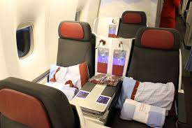 Austrian airlines is austria's biggest airline with a global route network of around 130 destinations and 360 flights per day. Review Austrian Airlines Business Class Vienna Bangkok Morepremium Com