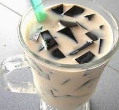 Jujur es susu cincau ini merupakan produk dari janji jiwa yang pertama kali saya cobain. Resep Es Cincau Hitam Nikmat Dan Segar Cincau Resep Resep Masakan