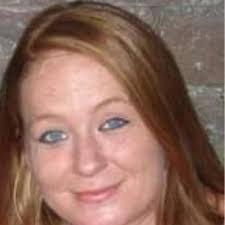 Alexis Totten's Instagram, Twitter & Facebook