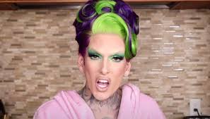 Jeffree star cosmetics brasil é a loja virtual oficial dos produtos de maquiagem, como batom em bala, batom líquido, iluminador, sombra e muito mais da jeffree star cosmetics. Jeffree Star Fa Chiarezza Sulla Presunta Storia Con Kanye West Il Mio Telefono E Esploso Biccy It
