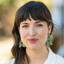 Nora Austin's Instagram, Twitter & Facebook