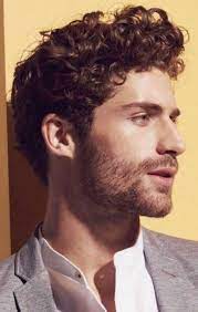 99 Images De Coiffures Courtes Frisees Check More At Https Usavisaenvoy Info Images De Coiffu Coiffures Pour Homme Frise Coiffure Homme Coiffure Homme Frise