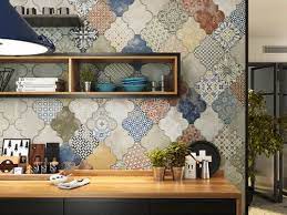 Votre spécialiste carrelage, bain et pierre sur salon de provence depuis 40 ans. Carrelage Type Tomette Provencale Style Ciment Colore Decoration Interieure Provencale Decoration Mur Salon Carreaux De Sol