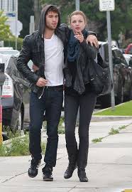 The winter soldier (2014) and captain america: Emily Vancamp Photostream Emily Vancamp Emily Thorne Josh Bowman