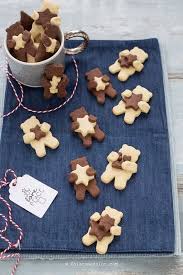 Biscuits Sables Facile E Veloce Au Cacao Et A La Vanille Nounours Co A Check More At Http Kekse Einfach Weihnachtliche Kuchen Und Torten Kekse Backen