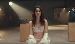 BEAUTIFUL LAURA MARANO 8X10 Photo | eBay