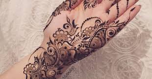 Wanted To Do Something Simple Today And I Did I Didn T Over Do It I Mean I Wanted To Add To It Palm Henna Designs Henna Art Designs Henna Designs Hand