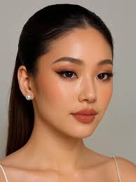 My favorite DJ, hands down! 😉 Check out these reviews! 🙌🏼