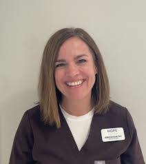 Holly Snell's Instagram, Twitter & Facebook