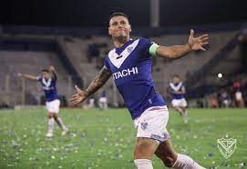 Zárate está sin club desde 01/07/2021. Argentina Mauro Zarate Jugara En Boca Y Los Hinchas De Velez Ya Queman Sus Camisetas