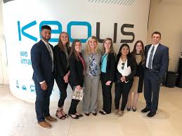 Men S And Women S Fashion Guide To Business Attire In France