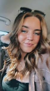 Lauren Eubanks's Instagram, Twitter & Facebook