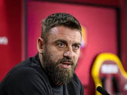 Daniele De Rossi: Cedera Paulo Dybala dan Spinazzola Nggak Parah