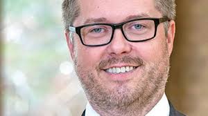 Robert Bruner to take