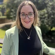 title On February 19 at 6:00 pm Michelle Fournet (@uofnh assistant  professor of marine #bioacoustics) and Michelle Caputo (assistant  professor, @universitynewengland) will discuss #marinemammal ecology around  the globe with a focus on