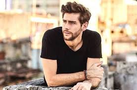 Sei alla foto 1 su un totale di 57 immagini della fotogallery. I Tagli Ricci Uomo Piu Di Moda In Questo 2019 By I Love Riccio