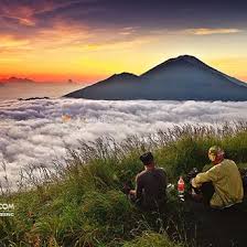 Also known as the island of the gods, bali is one of 17,500 islands in indonesia — and one of the region's most popular tourist destinations. Mount Batur Sunrise Hike Mountbaturhike Twitter