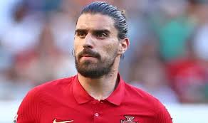 Liverpool transfer news: Darwin Nunez branded 'a worry' as Reds agree fee  for Benfica star