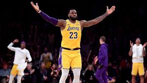 Stay up to date with nba player news, rumors, updates, social feeds, analysis and more at fox sports. Lebron James Verlangert Bis 2023 Bei Den Los Angeles Lakers