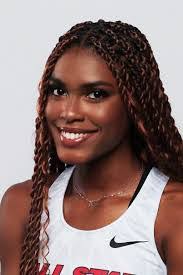 Alexis Thigpen's Instagram, Twitter & Facebook