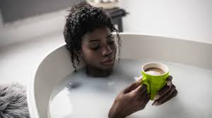 Using circular motions, gently massage the oatmeal deep into its fur to reach the skin. Oatmeal Bath For Eczema Does It Work