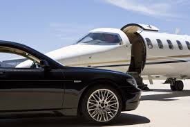How Do I Ship My Car Across The Country With My Belongings Inside It Airport Limo Service Airport Limo Chauffeur Service