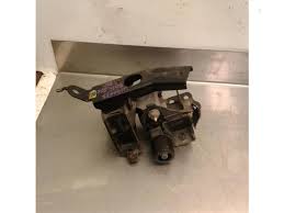 Gearboxes & gearbox parts └ transmission & drivetrain └ car parts └ vehicle parts & accessories all categories antiques art baby books, comics & magazines business, office & industrial cameras & photography cars, motorcycles & vehicles clothes, shoes & accessories coins collectables. Gearbox Mount Toyota Yaris