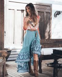 Pin By Marli Van On Boho Style Dressing Boho Chic Style Outfits Boho Outfits Boho Fashion Bohemian