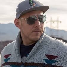 Travis Lowry (@travislowry)