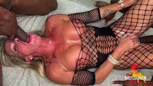 THE FLOURISH XXX | Hot Wife Milf Kristi Kream Tampa BBC 3some in our 1st  Comedic Porn