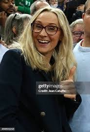 Shelley Wilkinson's Instagram, Twitter & Facebook