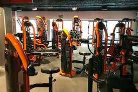 ¿quieres venir al gym y además divertirte entrenando? Basic Fit Gym Basic Fit Marseille Rue Saint Ferreol