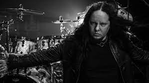 После ухода из slipknot джордисон играл в scar the martyr и sinsaenum. Dzhoui Dzhordison Ya Ni Za Chto Ne Prekrashu Igrat