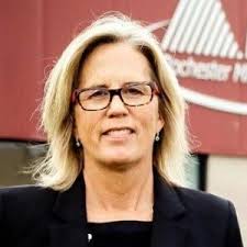 Kathy Lindahl's Instagram, Twitter & Facebook